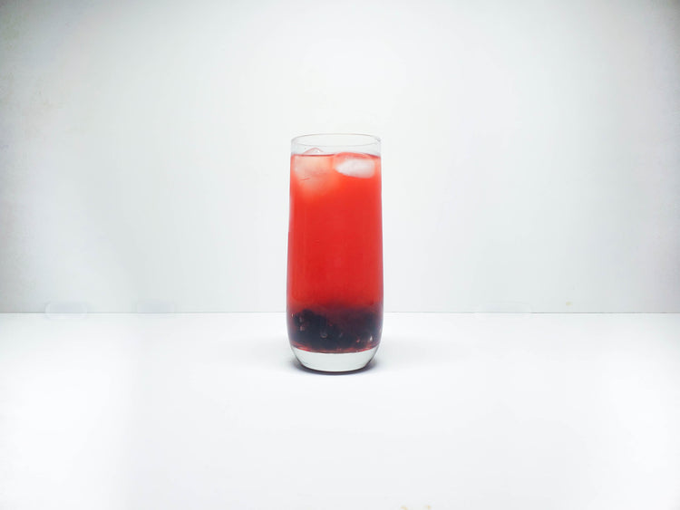 strawberry fruit tea with pearls